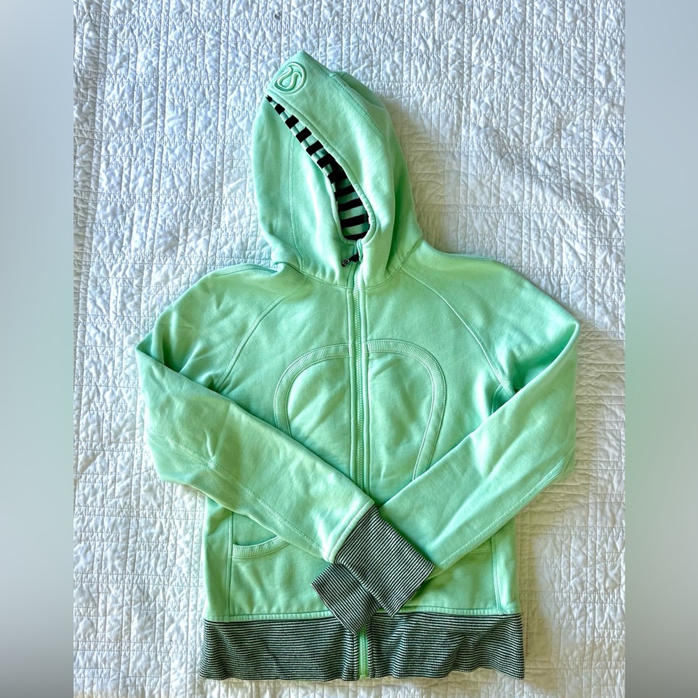 Lululemon scuba full zip hoodie, size 4